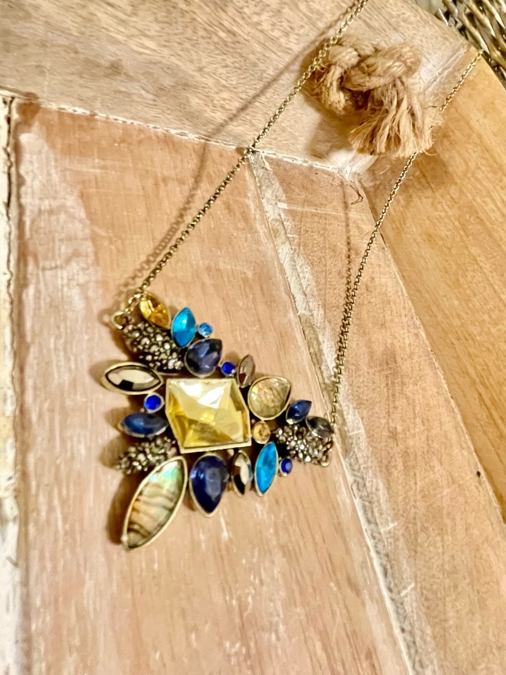 Unique Gold-Tone Blue & Gold Rhinestone Statement Necklace - Stunning! - Picture 2 of 5